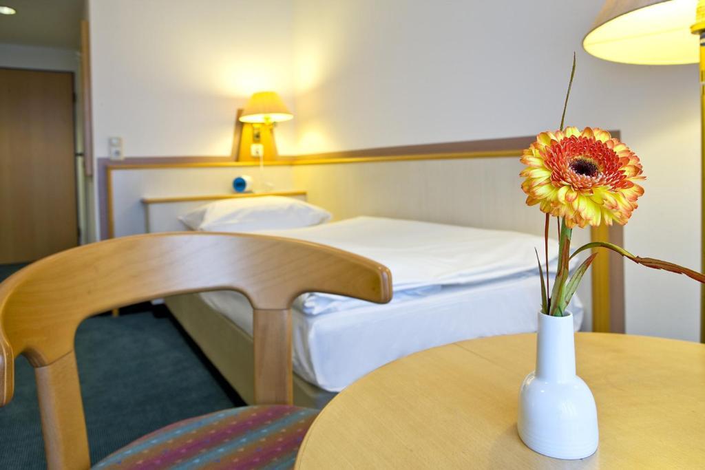 Leine-Hotel Gottingen Room photo